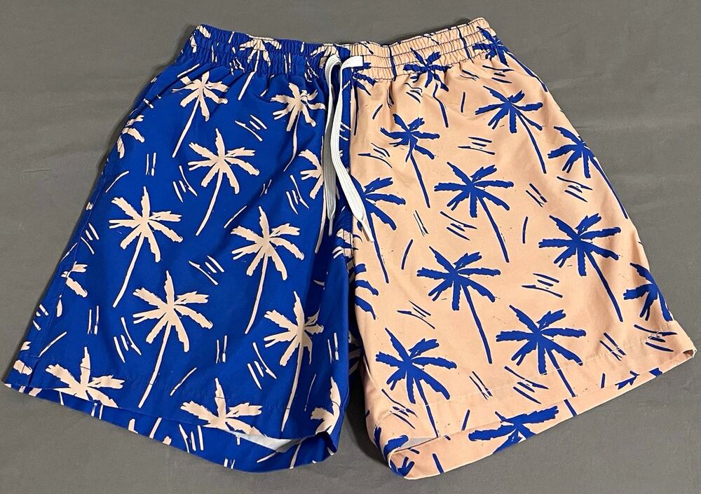 Chubbies The Weekend Kings 5.5” Swim Trunks Mens S Split Palm Blue Peach